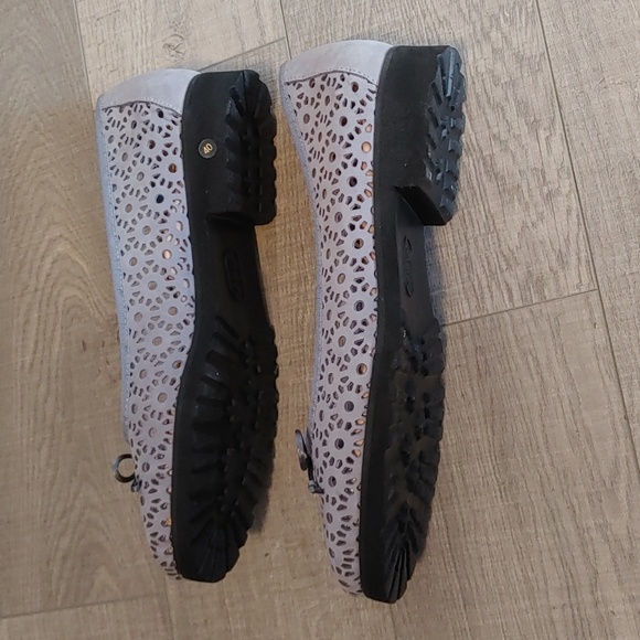 Ron White Size 40 Light Blue/Grey Leather Loafers with Cut-Out Leather Design - Picture 8 of 10